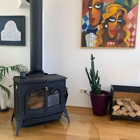 Stylish 3-bdrm Apt. W/ Terraces Next To The Appartement Den Haag