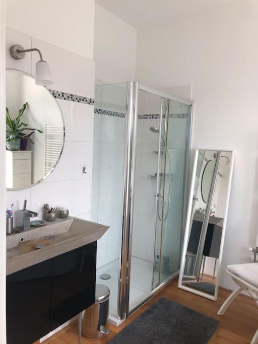 Stylish 3-bdrm Apt. W/ Terraces Next To The Apartment